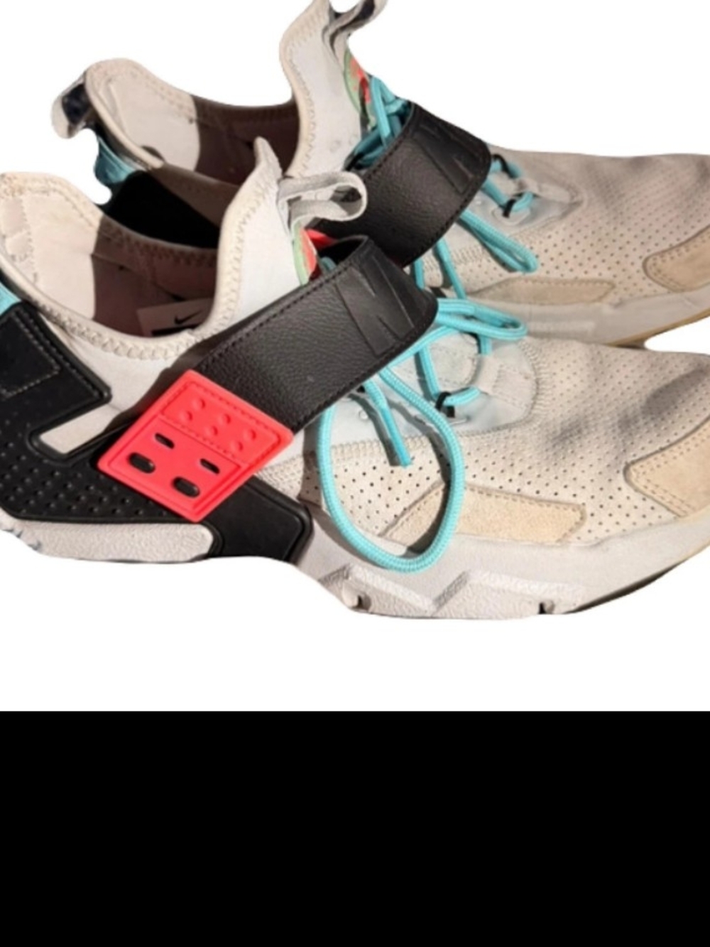 Nike Men's White & Black Athletic Sneakers with Teal Laces